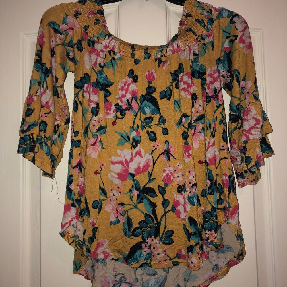 shirt - Picture 3 of 3
